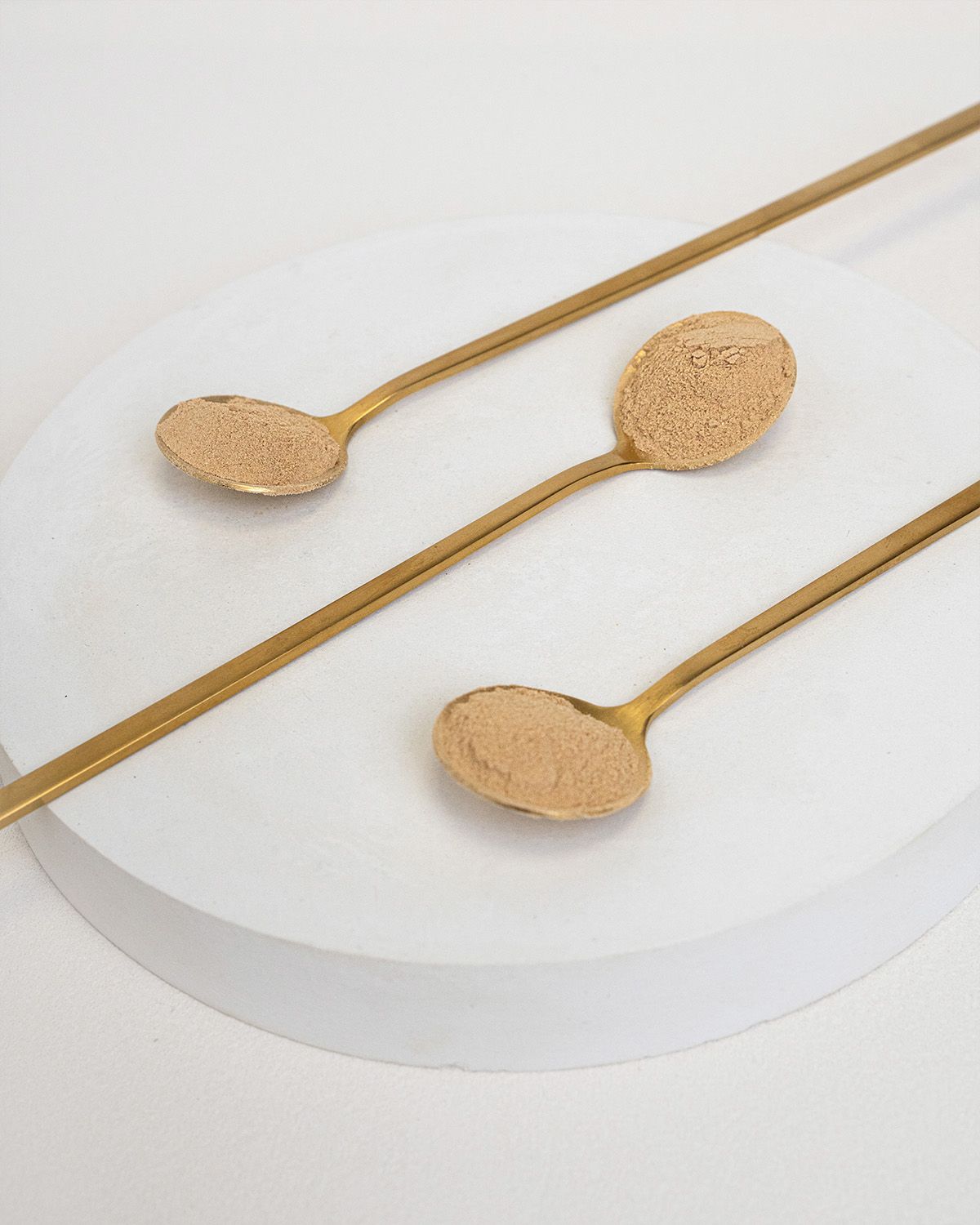 Ashwagandha ecológica KSM-66 en polvo