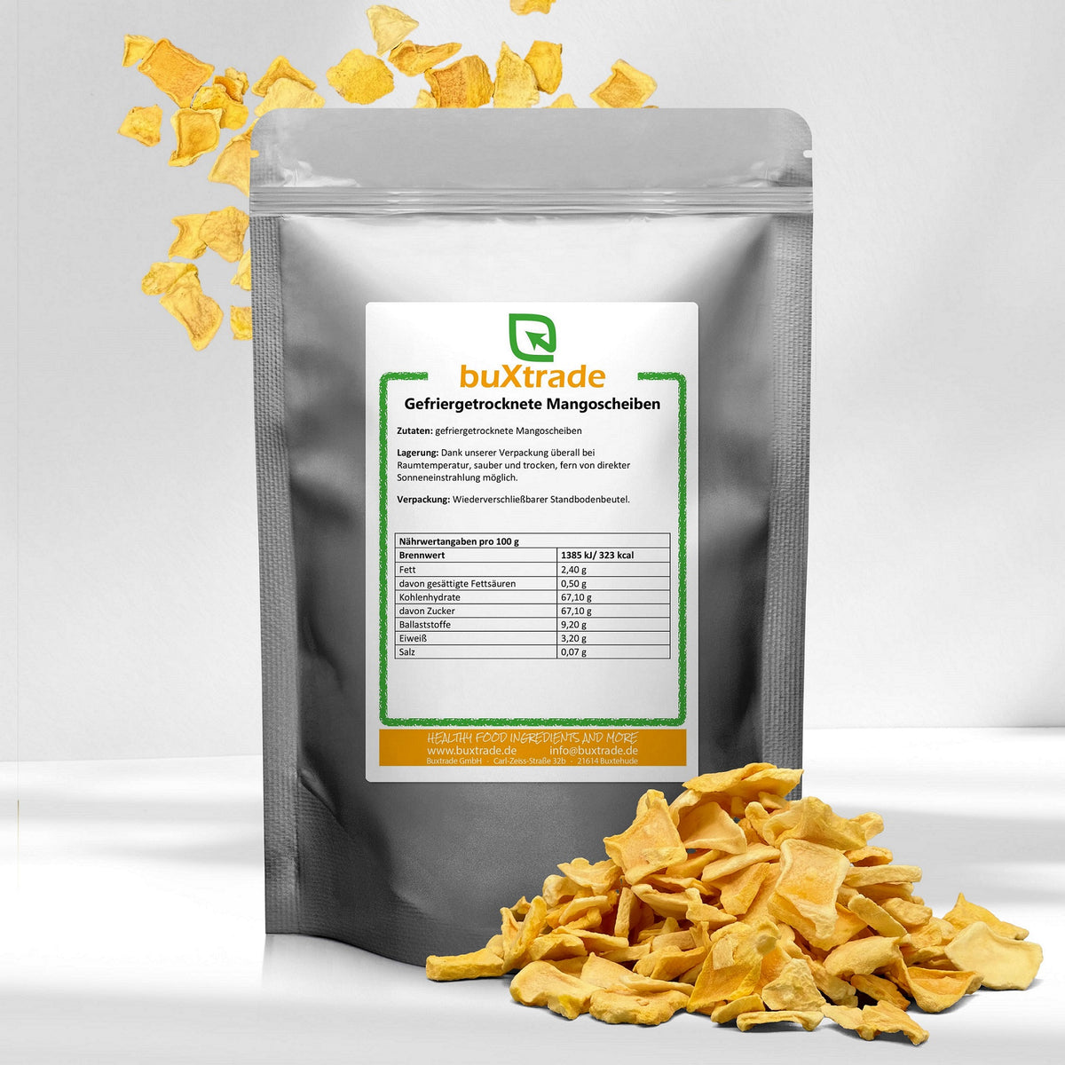 Freeze-dried mango slices