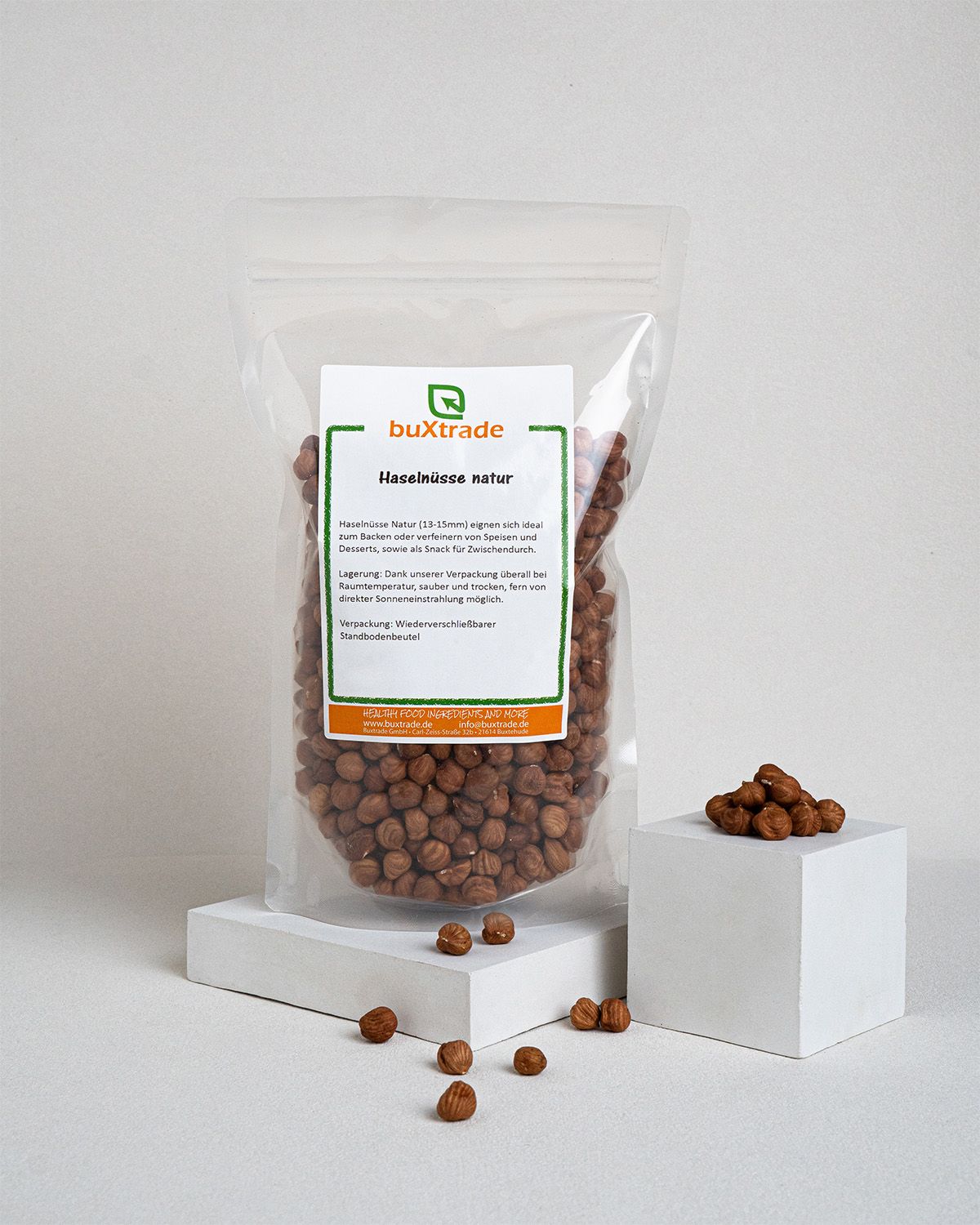Hazelnuts natural