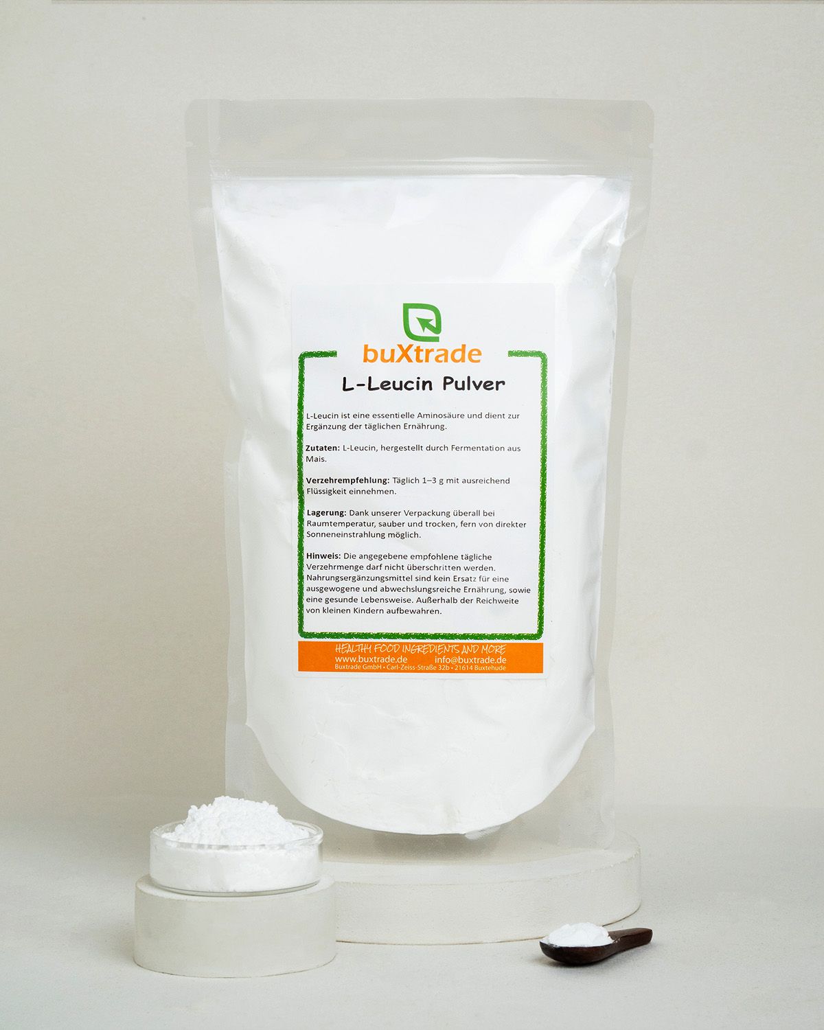 Leucine powder