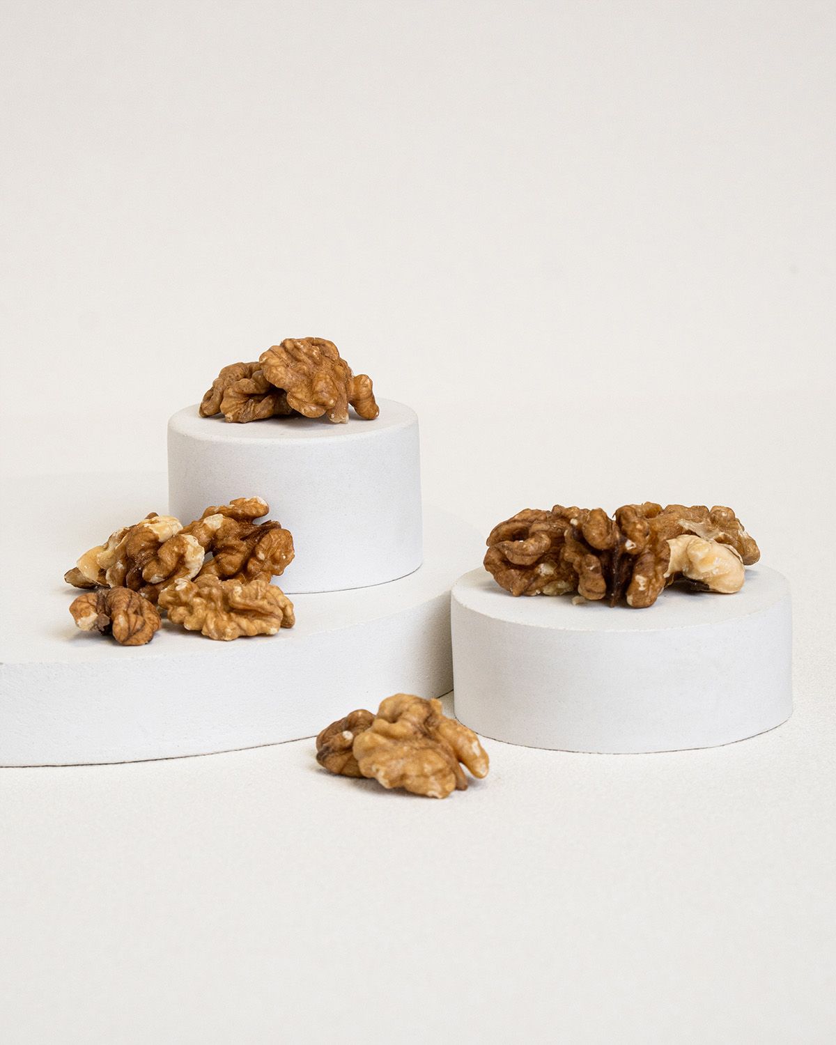 Organic walnut kernels