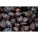 Dried plums 100g